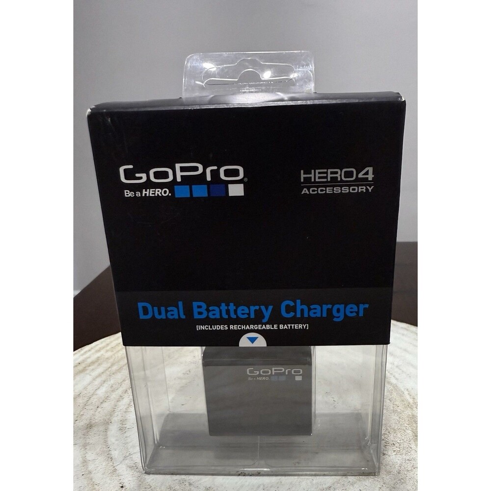 Go Pro Hero4 Dual Battery Charger, AHBBP-401, New in Box